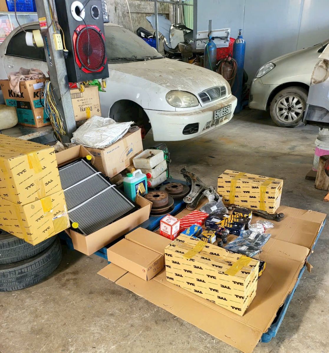 KÍCH BÌNH sửa chữa ôtô lưu động khu vực Đức Hòa 3 