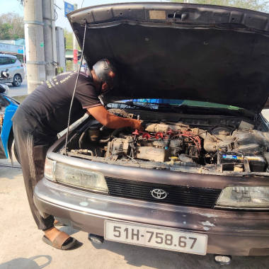 Dịch vụ sửa chữa ôtô lưu động kkhu công nghiệp Tân Phú Trung thời gian làm việc 24/24 phụ vụ tận nơi 